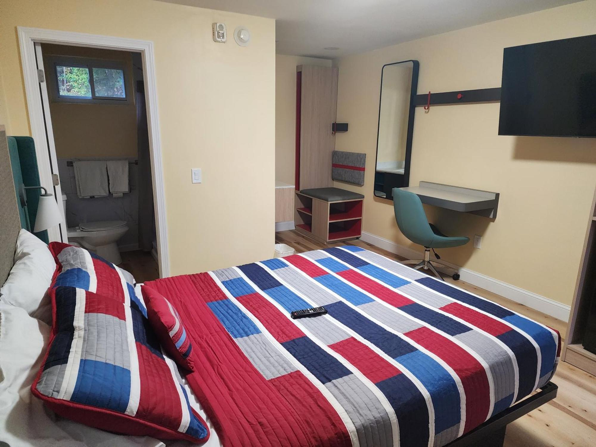 Americas Best Value Inn Providence-North Scituate Extérieur photo